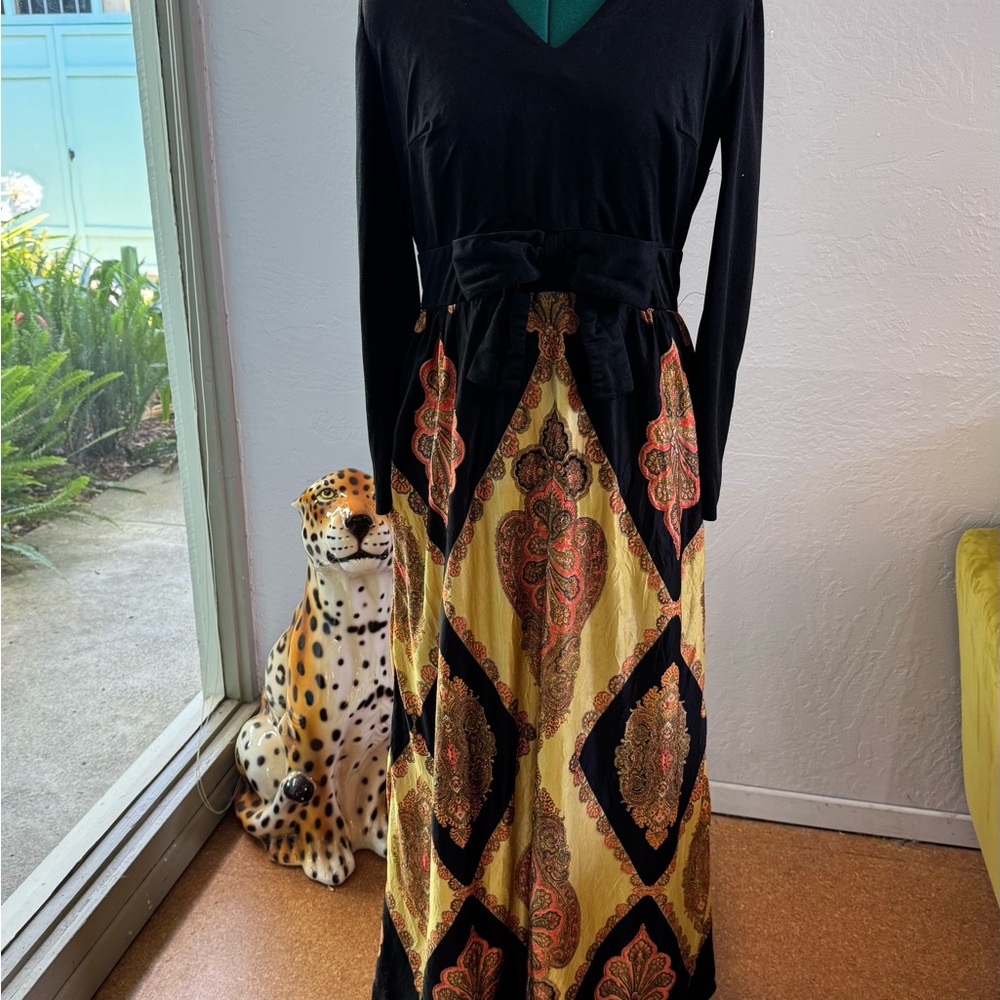 Vintage 70’s Black and Gold Maxi Dress M